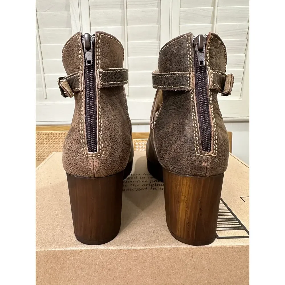 Californians Jordyn Wedge Boots Dark Brown Leather Size 10 NWOB Versatile Comfy